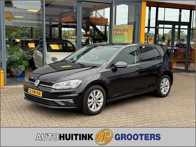 Zwart Gebruikt 2019 VW Golf VII Comfortline Hatchback | € 14.950 (Iets duurder) - Afbeelding 1/4
