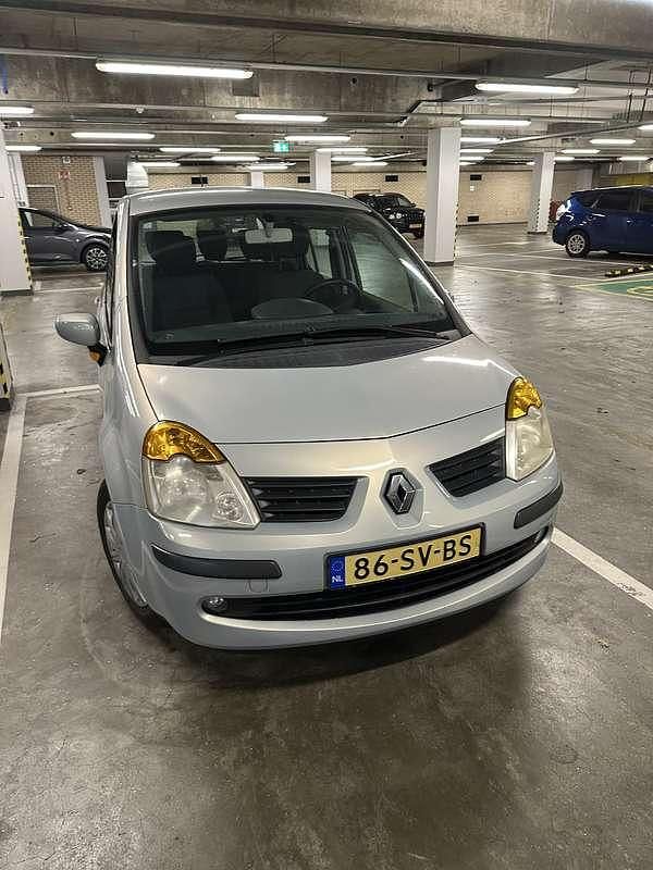 Grijs Gebruikt 2005 Renault Modus Luxe MPV | € 1.499 (Goede deal) - Afbeelding 1/4