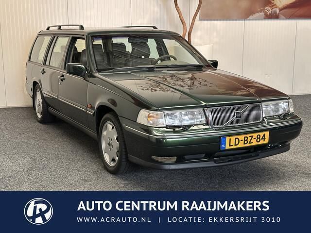 Groen, metallic lak Gebruikt 1995 Volvo 960 Stationwagen | € 4.940 - Afbeelding 1/4