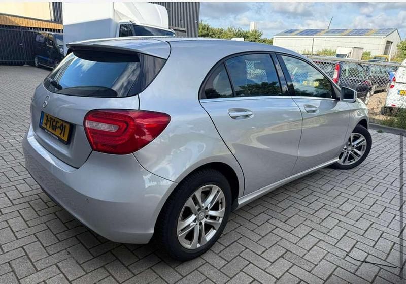 Occasion Mercedes A180 Ambition 122 PK (89 kW) 2014 Grijs Stationwagen