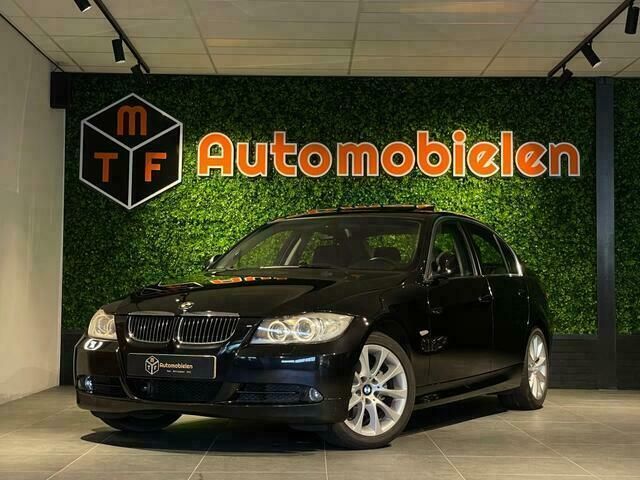 Zwart Gebruikt 2004 BMW 325 Executive Sedan | € 6.199 (Goede deal) - Afbeelding 1/4