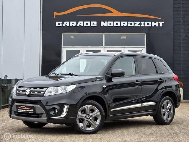 Occasion Suzuki Vitara Exclusive 120 PK (88 kW) 2018 Zwart SUV