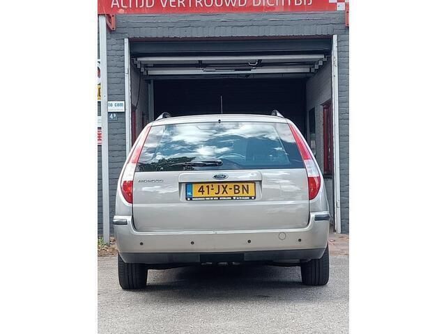 Occasion Ford Mondeo Ghia 170 PK (125 kW) 2002 Grijs Stationwagen