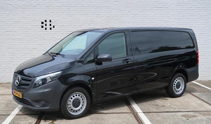 Gebruikt 2023 Mercedes e-Vito Van | € 23.950 (Goede deal) - Afbeelding 1/4