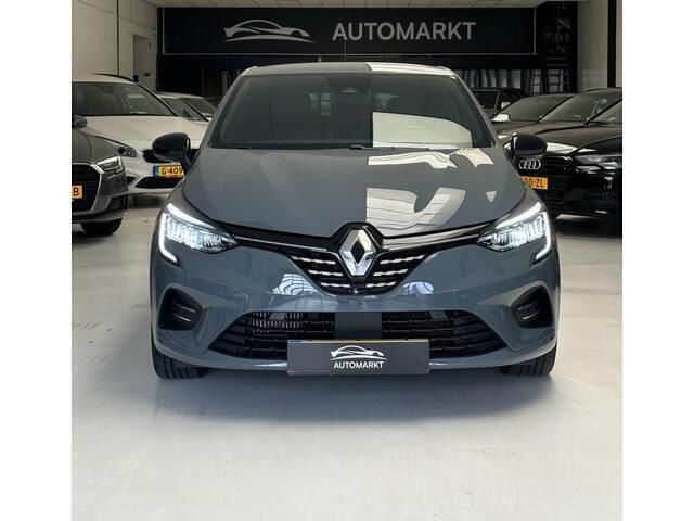 Grijs Gebruikt 2021 Renault Clio V R.S. Hatchback | € 14.950 (Eerlijke prijs) - Afbeelding 1/4