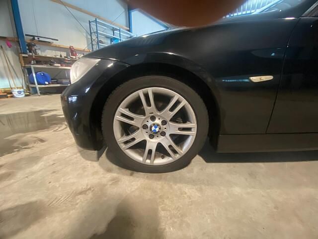 Occasion BMW 325 218 PK (160 kW) 2005 Zwart (metallic) Stationwagen