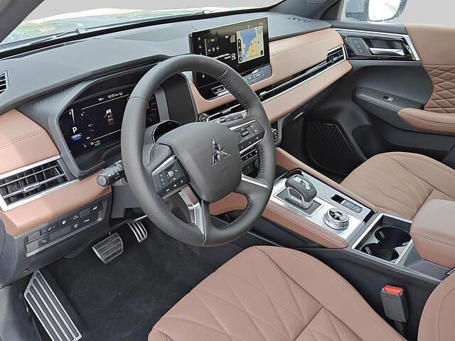 Occasion Mitsubishi Outlander Instyle 306 PK (225 kW) 2025 Grijs SUV