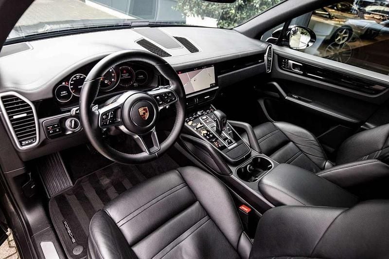 Occasion Porsche Cayenne Sport 341 PK (250 kW) 2019 Grijs SUV