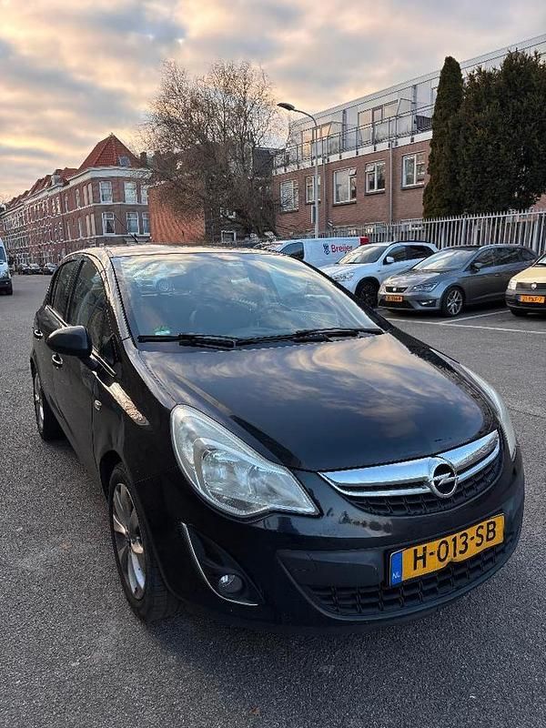 Occasion 2012 Opel Corsa | € 2.200 (Goede deal) - Afbeelding 1/4