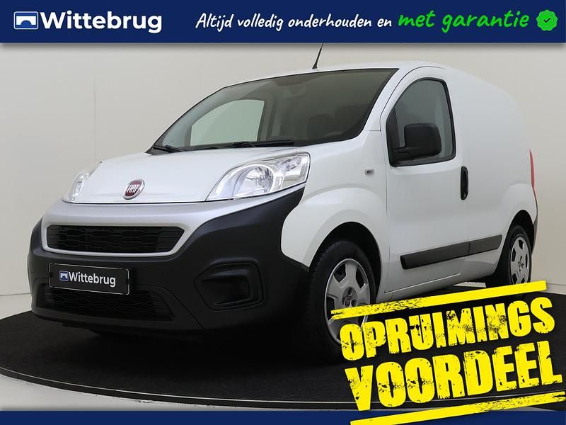 Wit Gebruikt 2020 Fiat Fiorino MPV | € 8.500 (Eerlijke prijs) - Afbeelding 1/3