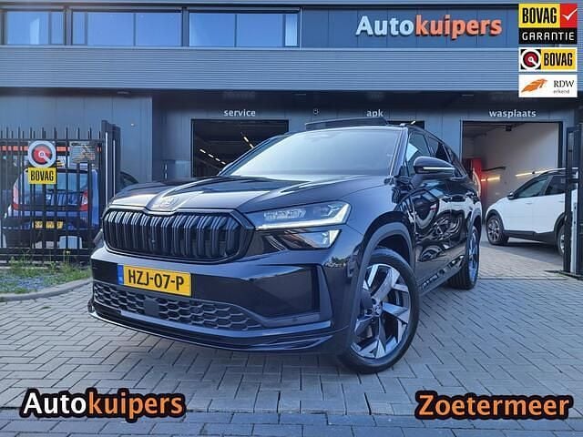 Zwart Nieuw 2025 Skoda Kodiaq Business Line SUV | € 56.950 (Iets duurder) - Afbeelding 1/4