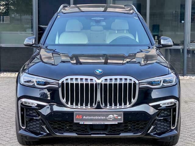 Zwart Gebruikt 2021 BMW X7 M Sport SUV | € 82.000 - Afbeelding 1/4