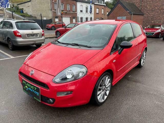 Rood Gebruikt 2014 Fiat Punto Hatchback | € 5.250 (Iets duurder) - Afbeelding 1/4