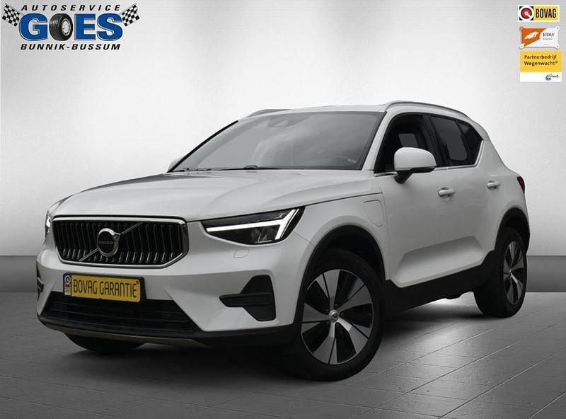 Wit Gebruikt 2022 Volvo XC40 SUV | € 27.900 (Super prijs) - Afbeelding 1/4