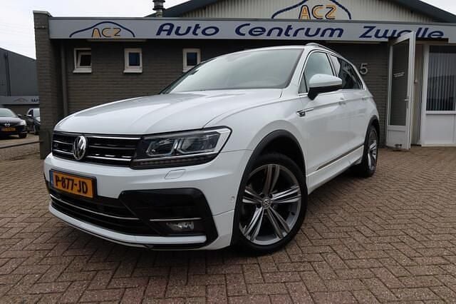 Wit Gebruikt 2020 VW Tiguan Highline SUV | € 24.950 (Super prijs) - Afbeelding 1/4