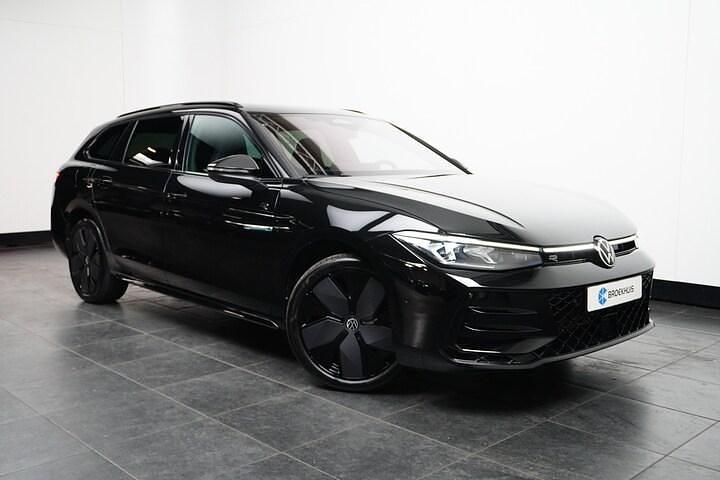 Occasion VW Passat Business 272 PK (200 kW) 2024 Zwart Stationwagen