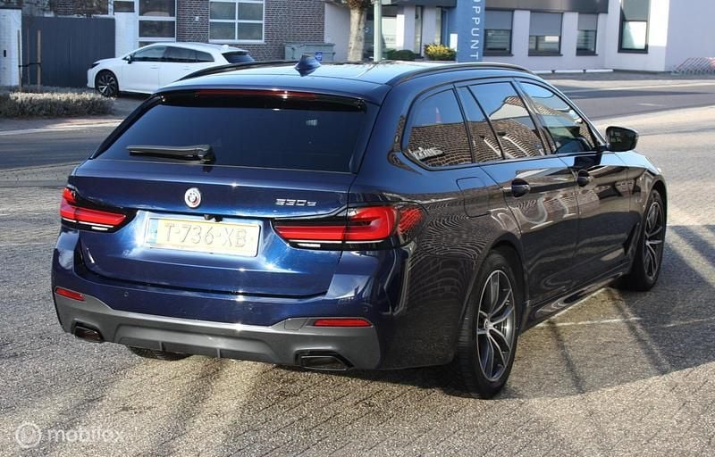 Occasion BMW 530e M Sport 184 PK (135 kW) 2024 Blauw Stationwagen