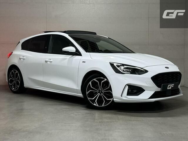 Wit Gebruikt 2020 Ford Focus ST-Line Hatchback | € 18.950 (Eerlijke prijs) - Afbeelding 1/4