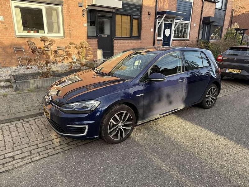 Blauw Gebruikt 2019 VW e-Golf Hatchback | € 10.500 (Super prijs) - Afbeelding 1/4