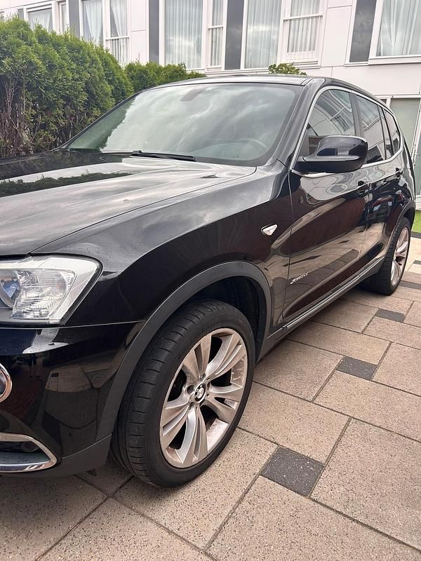 Zwart Gebruikt 2012 BMW X3 Executive SUV | € 8.000 - Afbeelding 1/1