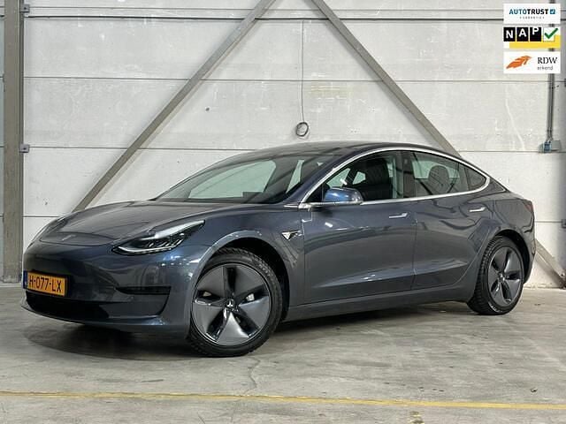 Grijs Gebruikt 2020 Tesla Model 3 Standard Range Sedan | € 17.995 (Super prijs) - Afbeelding 1/4