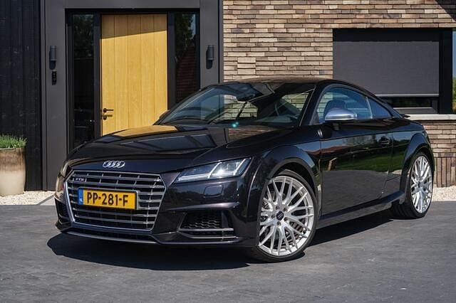 Zwart Gebruikt 2015 Audi TTS Exclusive Coupé | € 26.850 - Afbeelding 1/4
