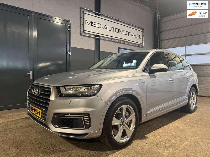 Grijs Gebruikt 2016 Audi Q7 Premium SUV | € 27.949 (Super prijs) - Afbeelding 1/4