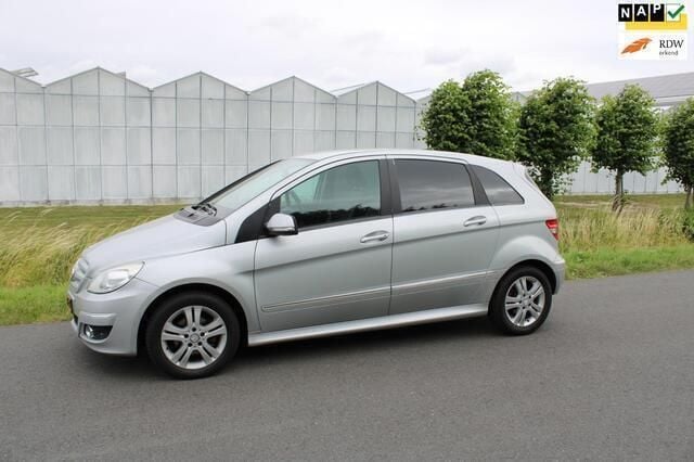 Grijs Gebruikt 2010 Mercedes B160 Business MPV | € 7.900 (Iets duurder) - Afbeelding 1/4