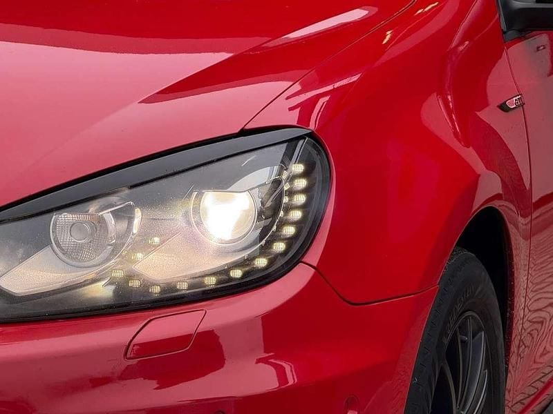 Occasion VW Golf VI Highline 161 PK (118 kW) 2010 Rood Hatchback