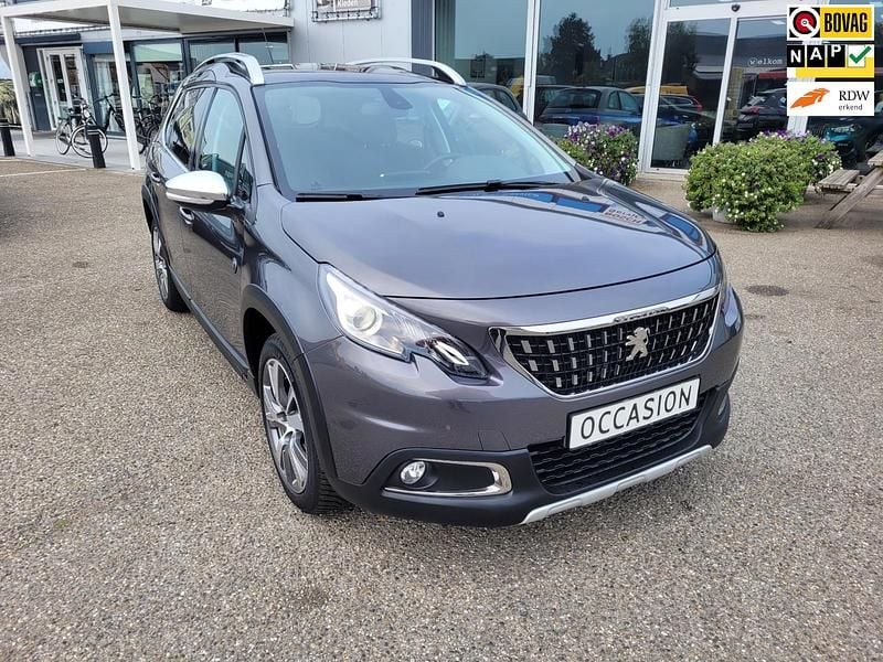 Grijs Gebruikt 2019 Peugeot 2008 Allure SUV | € 13.990 (Super prijs) - Afbeelding 1/4