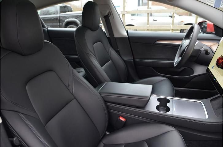 Occasion Tesla Model 3 Long Range AWD 366 kW (498 PK) 2022 Rood Sedan