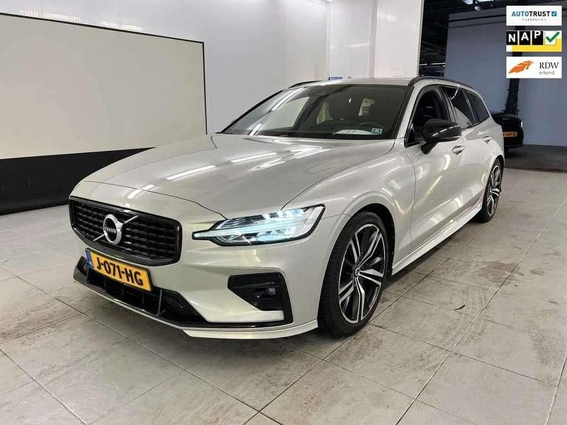 Grijs Gebruikt 2020 Volvo V60 R-Design Stationwagen | € 25.950 (Duur) - Afbeelding 1/4