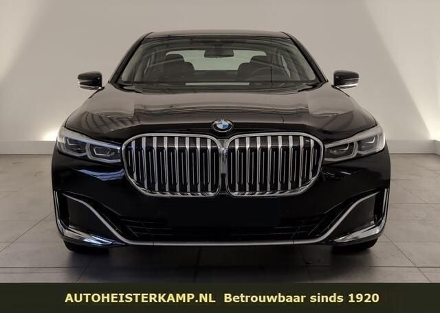 Zwart Gebruikt 2021 BMW 730 Sedan | € 68.950 - Afbeelding 1/4