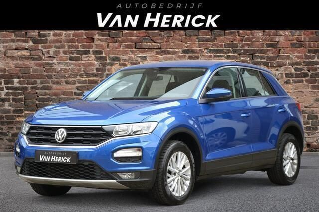 Blauw Gebruikt 2019 VW T-Roc Style SUV | € 17.445 (Super prijs) - Afbeelding 1/4