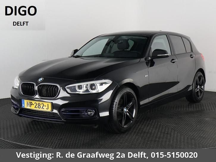 Occasion BMW 118 Executive 150 PK (110 kW) 2017 Zwart Hatchback