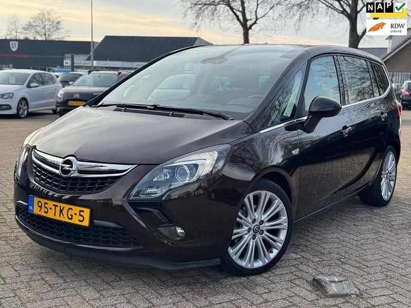 Bruin Occasion 2012 Opel Zafira Cosmo MPV | € 5.999 (Eerlijke prijs) - Afbeelding 1/4