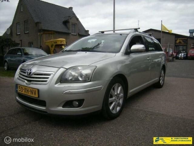Occasion Toyota Avensis Luna 126 PK (92 kW) 2007 Grijs Stationwagen