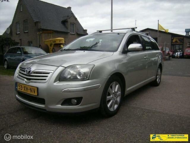 Grijs Gebruikt 2007 Toyota Avensis Luna Stationwagen | € 2.400 - Afbeelding 1/4