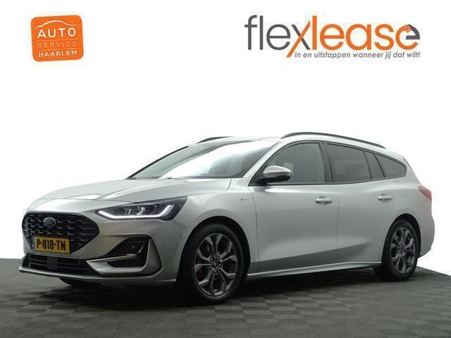 Grijs Gebruikt 2022 Ford Focus ST-Line Stationwagen | € 24.900 (Duur) - Afbeelding 1/4
