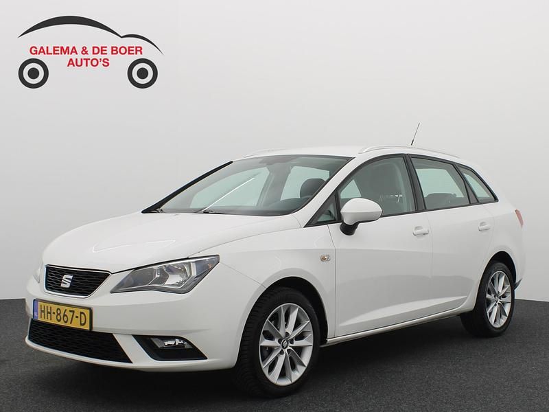Wit Occasion 2015 Seat Ibiza ST CONNECT Stationwagen | € 8.394 - Afbeelding 1/4