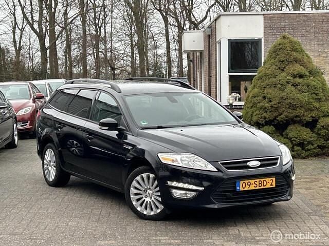 Zwart (metallic) Occasion 2011 Ford Mondeo Business Edition Stationwagen | € 2.944 (Eerlijke prijs) - Afbeelding 1/4