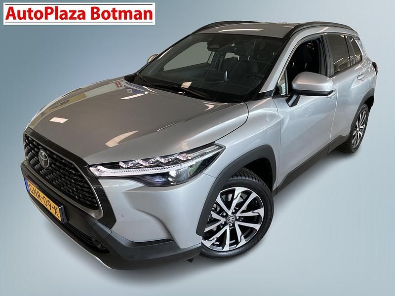 Grijs Gebruikt 2024 Toyota Corolla Cross Style SUV | € 35.950 (Eerlijke prijs) - Afbeelding 1/3