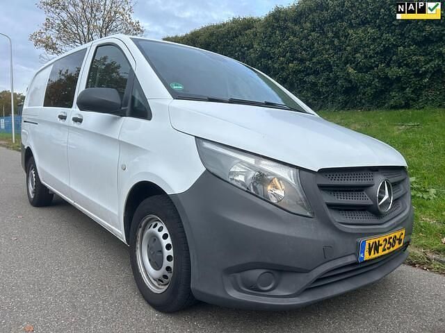 Wit Gebruikt 2015 Mercedes Vito Van | € 10.999 (Eerlijke prijs) - Afbeelding 1/4