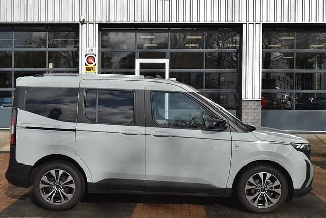 Occasion Ford Tourneo Courier Limited 125 PK (91 kW) 2024 Grijs MPV