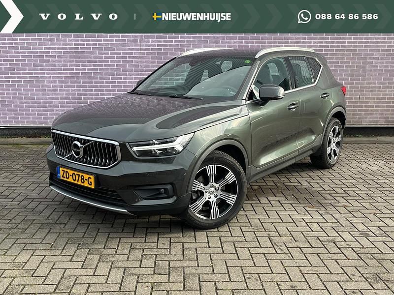 Grijs Gebruikt 2019 Volvo XC40 Inscription SUV | € 26.399 (Eerlijke prijs) - Afbeelding 1/4