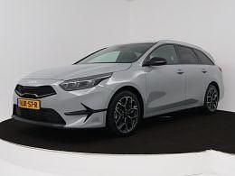 Grijs, metallic lak Gebruikt 2025 Kia Ceed Sportswagon Stationwagen | € 31.950 - Afbeelding 1/3