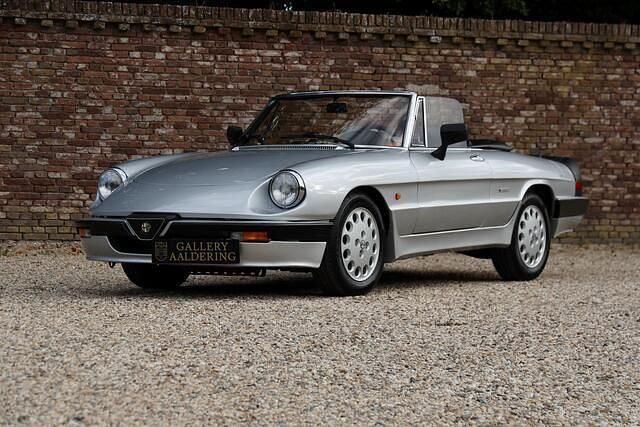 Grijs Gebruikt 1988 Alfa Romeo Spider Quadrifoglio Verde Cabriolet | € 25.500 - Afbeelding 1/4