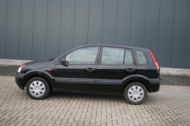 Occasion Ford Fusion 80 PK (58 kW) 2006 Zwart MPV