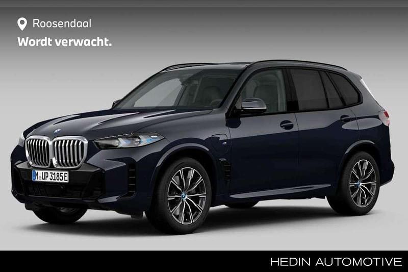 M carbonschwarz metallic (blauw metallic) Gebruikt 2025 BMW X5 Comfort Edition SUV | € 108.880 (Eerlijke prijs) - Afbeelding 1/3