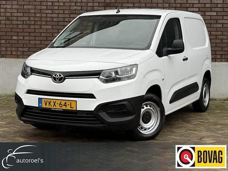 Wit Gebruikt 2021 Toyota Proace City City MPV | € 10.995 (Goede deal) - Afbeelding 1/4